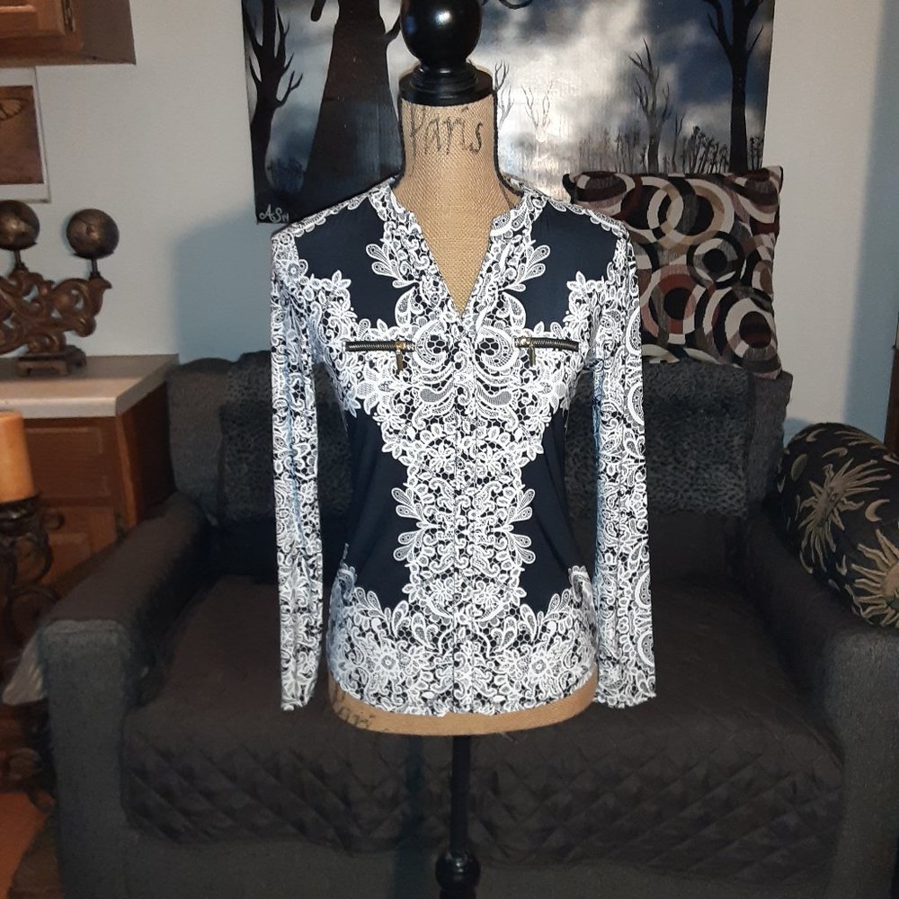 womans INC International concepts petite long sleeve shirt